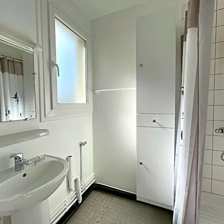 - Et Centre A Pied, Securisee - Fr-1-646-72 * Berck