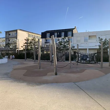 - Et Centre A Pied, Securisee - Fr-1-646-72 Berck